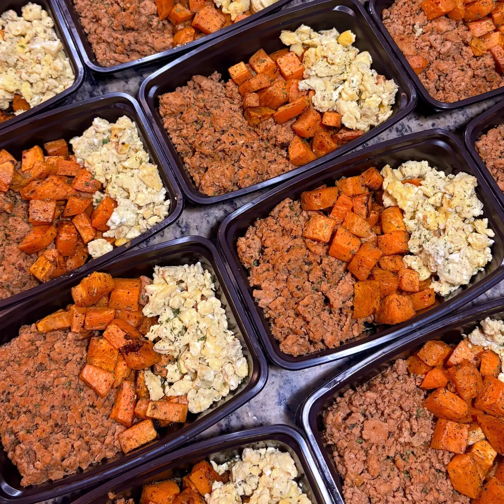 Breakfast Power Bowls: ground turkey, fluffy eggs and roasted sweet potatoes